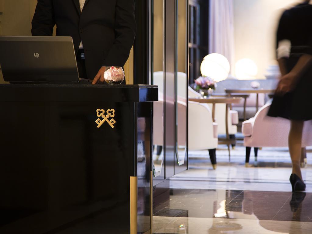 Le Narcisse Blanc Hotel Paris Exterior photo
