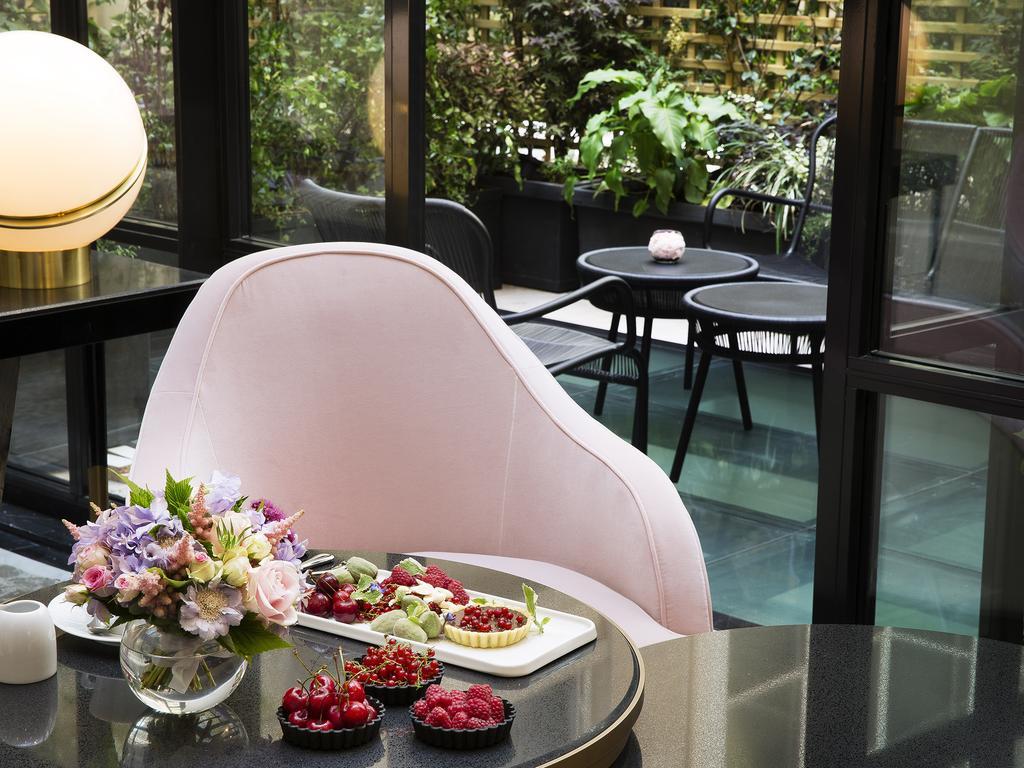 Le Narcisse Blanc Hotel Paris Exterior photo
