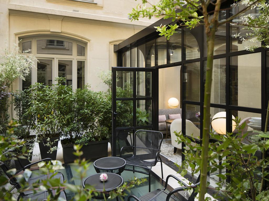Le Narcisse Blanc Hotel Paris Exterior photo